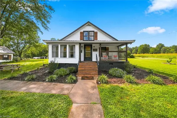 5638 Greenhorn Road, Roaring River, NC 28669