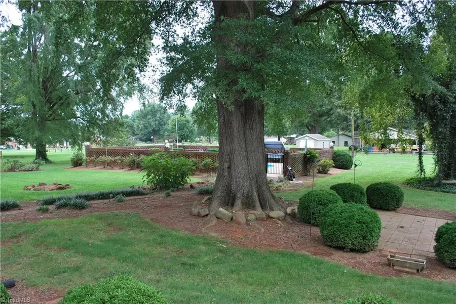 201 Madison Road, Mocksville, NC 27028 - #2