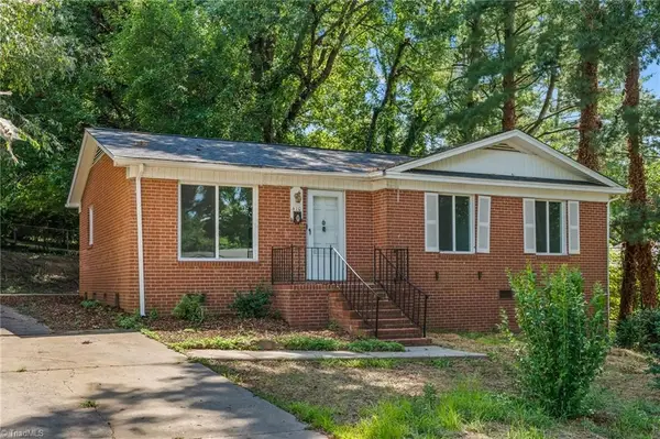 410 Parkwood Avenue, Winston-Salem, NC 27105