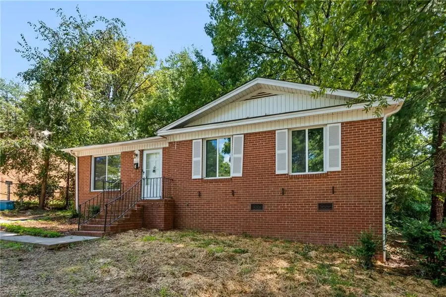 410 Parkwood Avenue, Winston Salem, NC 27105 - #3