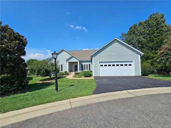 381 Hollybrook Drive, Bermuda Run, NC 27006