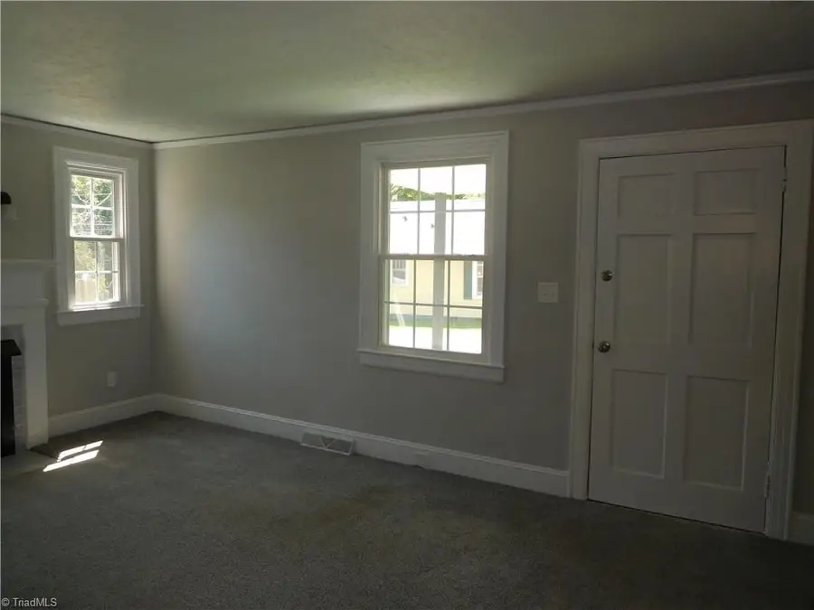 11 Hilton Drive, Winston Salem, NC 27127 - #3