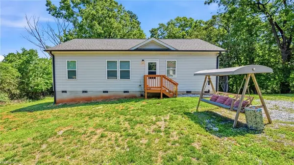 1620 Atway Loop, Burlington, NC 27215