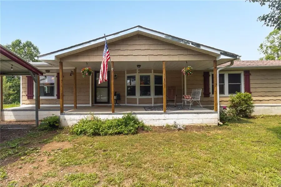 1352 Gravitte Road, Pilot Mountain, NC 27041 - #2