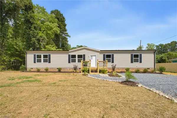 1565 Old Hollow Road, Winston-Salem, NC 27105