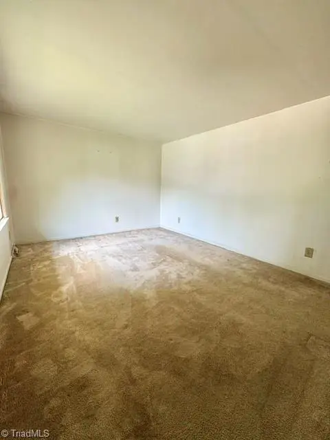 4 Lynhaven Court, Greensboro, NC 27406 - #3