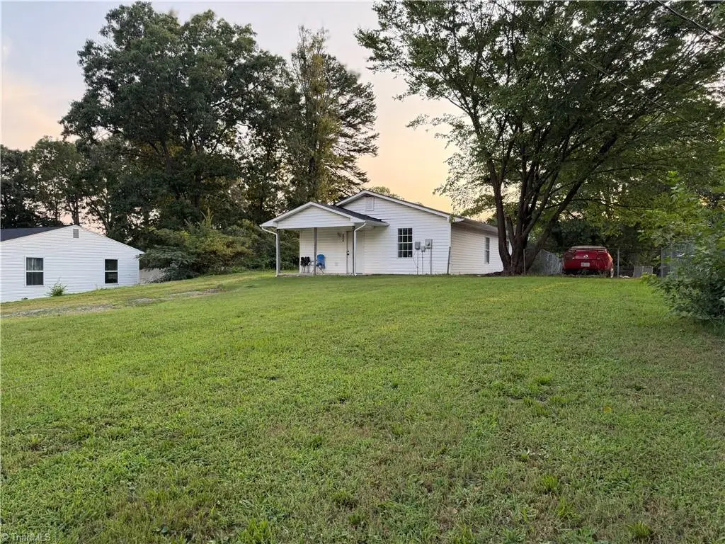 302 Goforth Drive, Thomasville, NC 27360 - #1