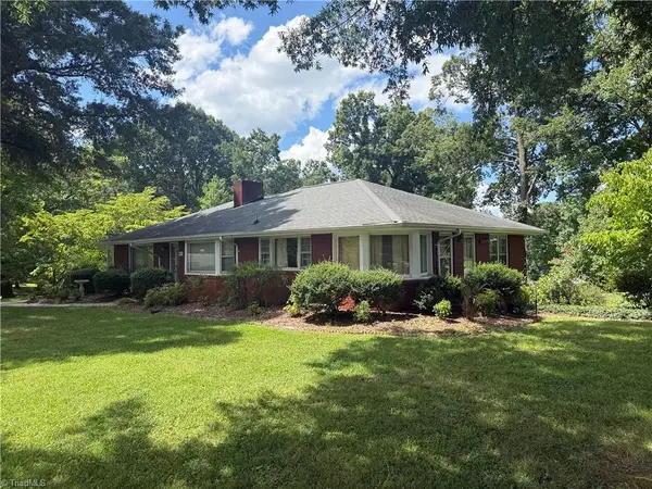815 Nc Highway 65 #F-1, Reidsville, NC 27320