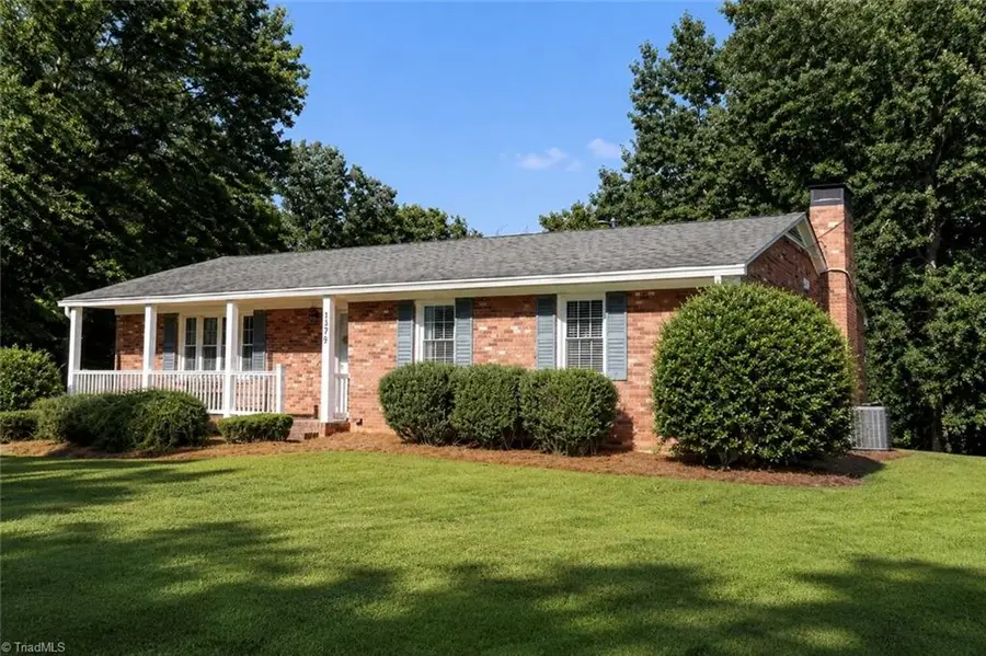 1379 Lynndale Drive, Vienna, NC 27106 - #2