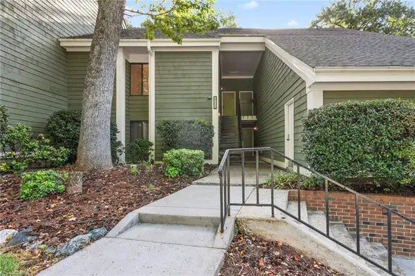 1520 Benjamin Parkway #D, Greensboro, NC 27408