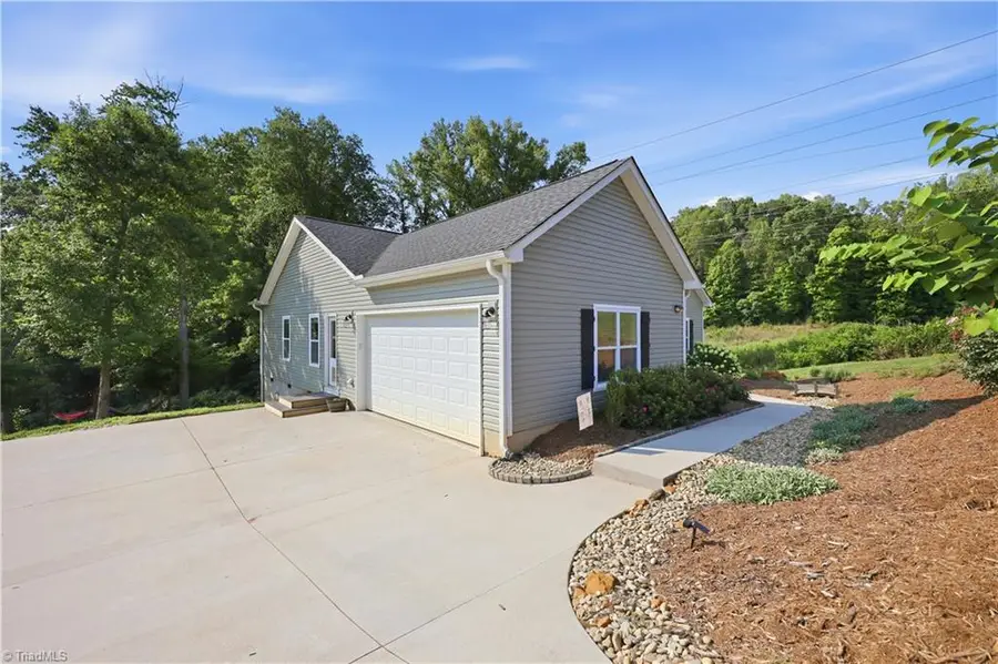 5629 Crooked Oak Drive, Summerfield, NC 27358 - #3