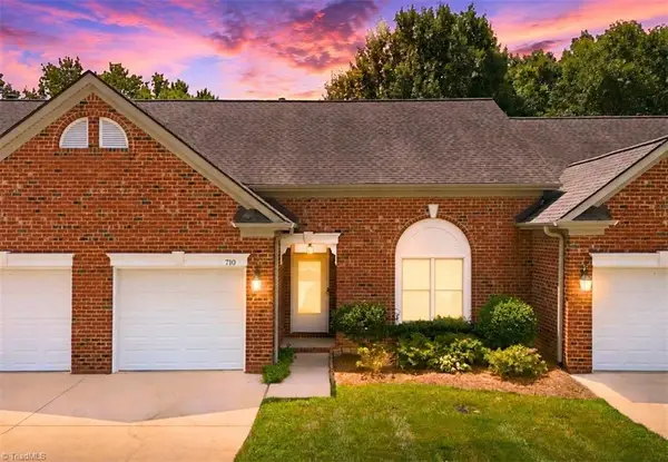 710 Vinebury Lane, High Point, NC 27265