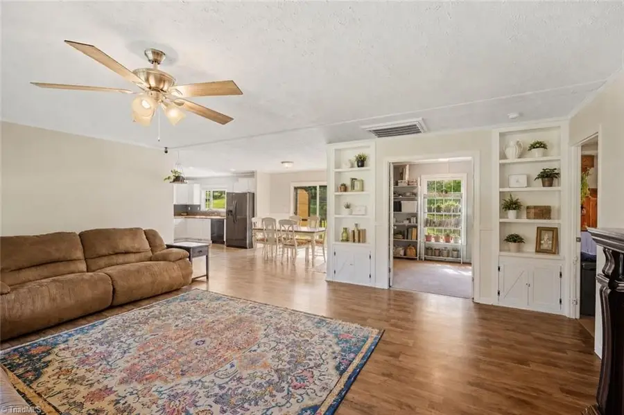 191 Beaver Farm Road, Lexington, NC 27295 - #2