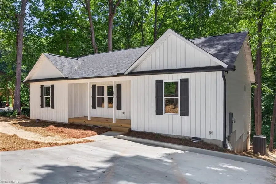 239 Lake Drive 8, Lexington, NC 27292 - #2