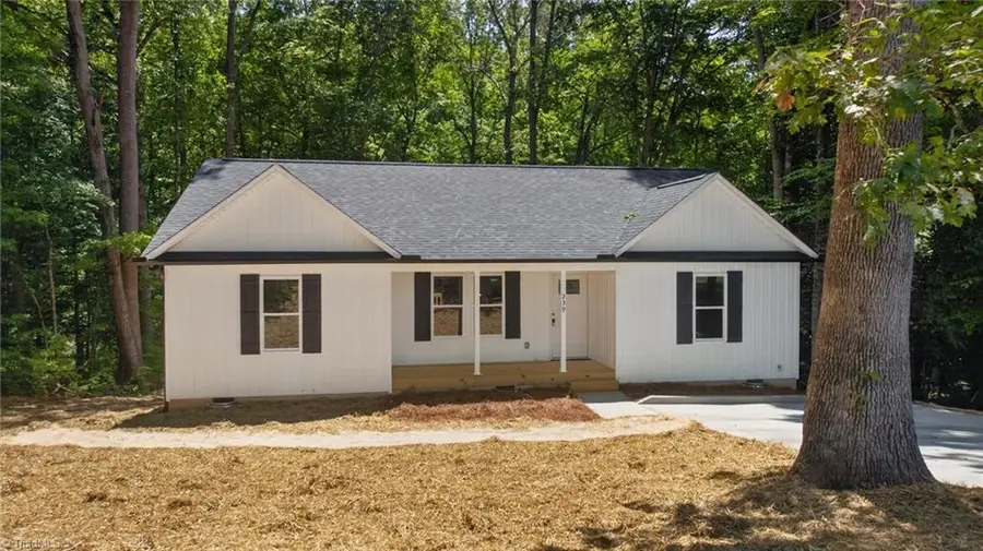 239 Lake Drive 8, Lexington, NC 27292 - #3