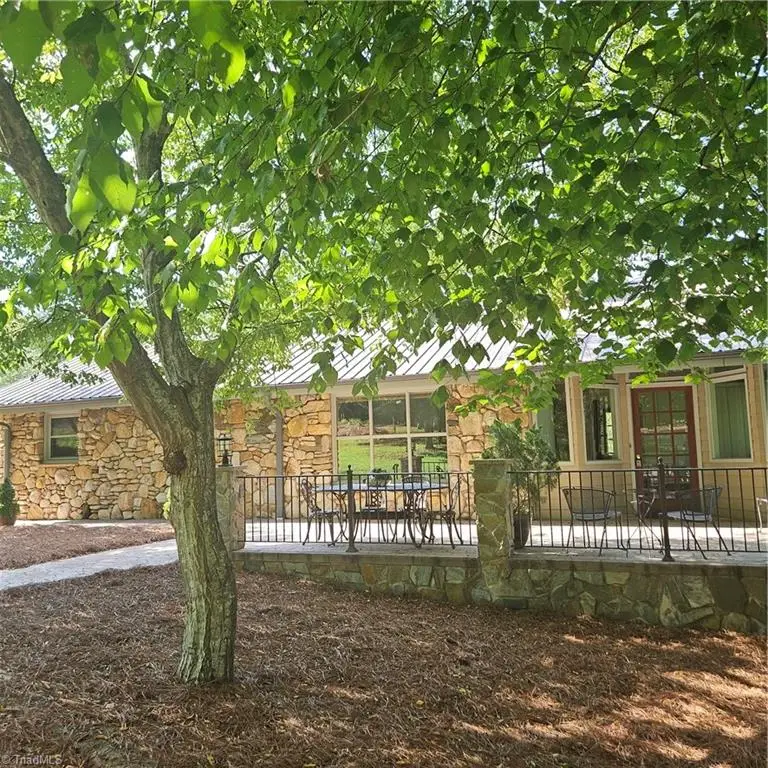 1409 Good Hope Drive, Walnut Cove, NC 27052 - #2