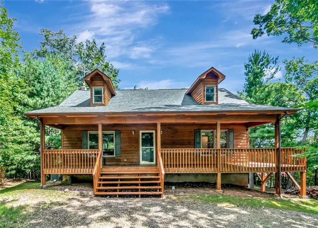 1050 Staghorn Road, Purlear, NC 28665 - #1