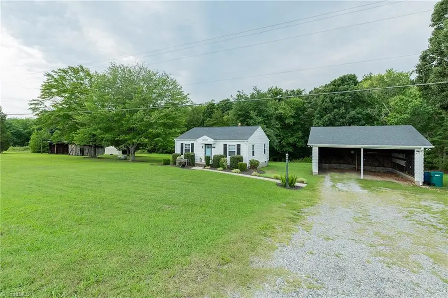 4221 Nc Highway 135, Stoneville, NC 27048 - #2