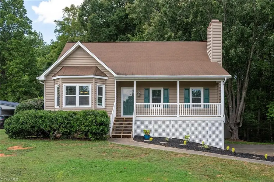 1113 Ridgecliff Drive, Rural Hall, NC 27045 - #2