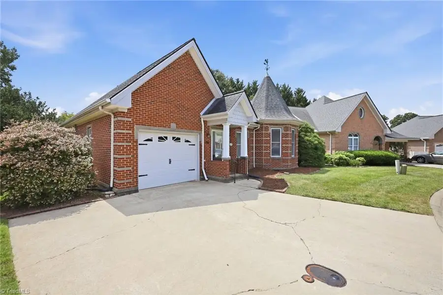 516 Leston Gilbert Drive, Kernersville, NC 27284 - #3