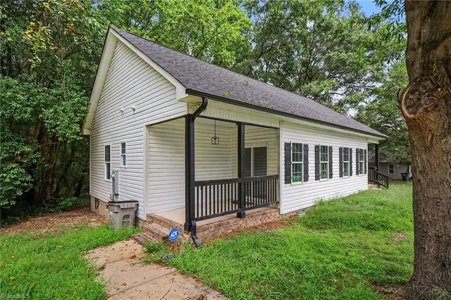 1402 Essex Avenue, Gastonia, NC 28052 - #3