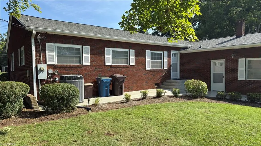 417 W Main Street, Yadkinville, NC 27055 - #2