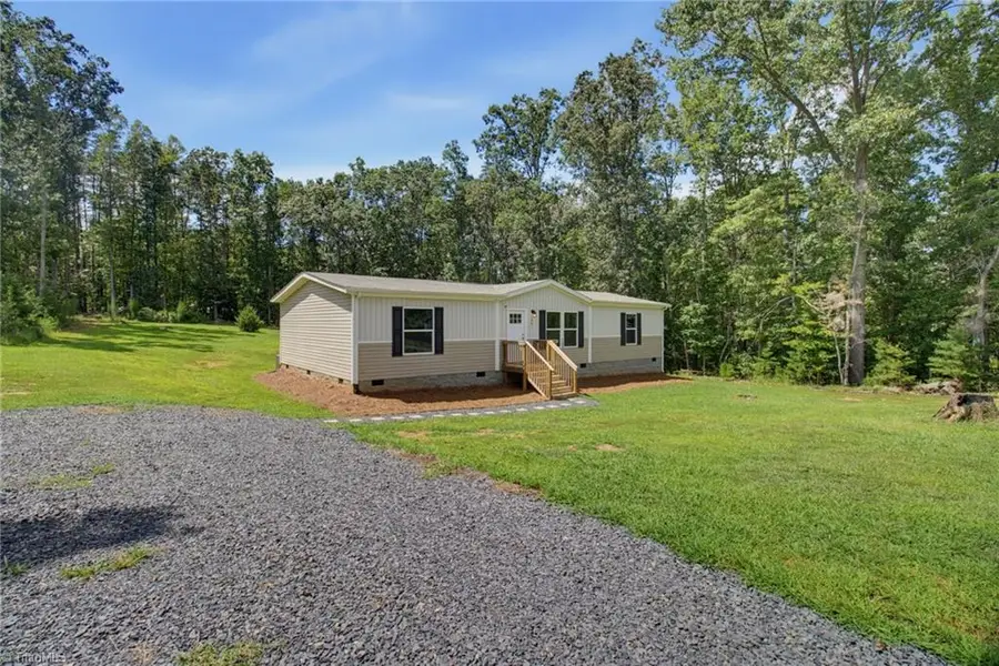 188 Plantation Road, Eden, NC 27288 - #3