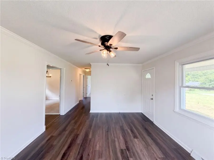 169 Bedford Drive, Lexington, NC 27295 - #3