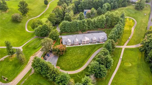 1063 Golf Course Road #3, West Jefferson, WV 26894