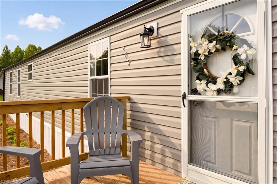 262 Glendale Avenue, Thomasville, NC 27360 - #3