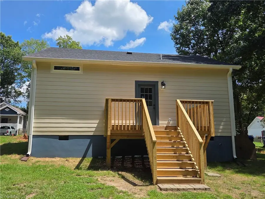 3 Hames Street, Lexington, NC 27295 - #3