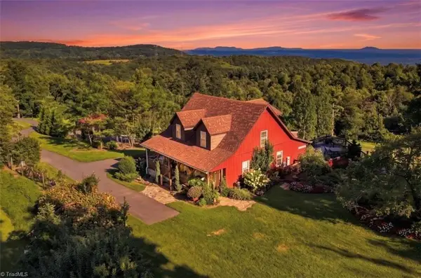 2351 Old Appalachian Trl Trail, Fancy Gap, VA 24328