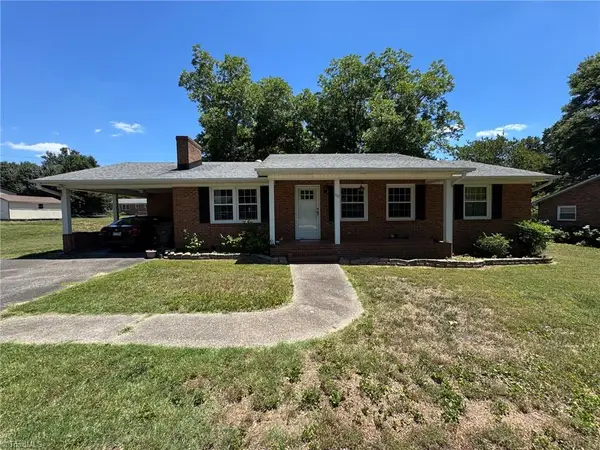 112 Wilson Street, Yadkinville, NC 27055