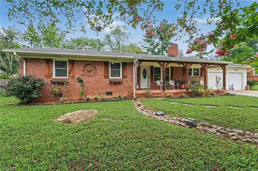306 Sweetbriar Drive, Lexington, NC 27295 - #1