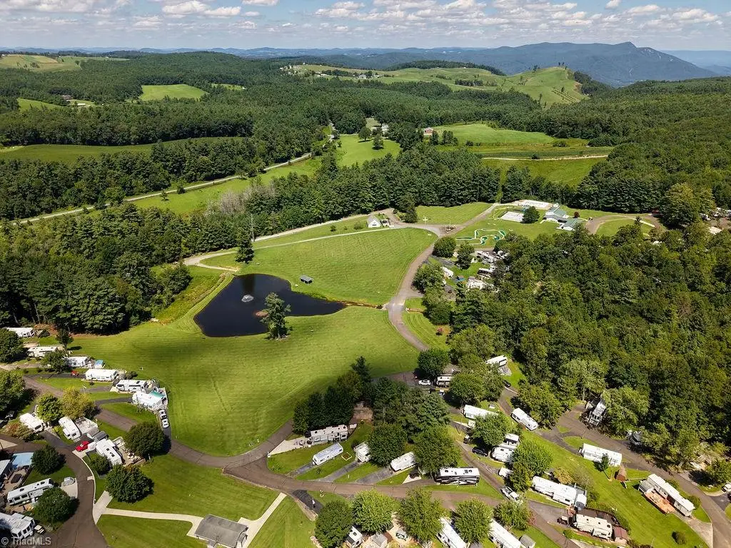 189 Club House Drive, Ennice, NC 28623 - #1
