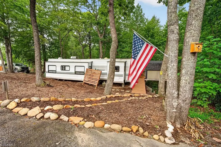 189 Club House Drive, Ennice, NC 28623 - #2