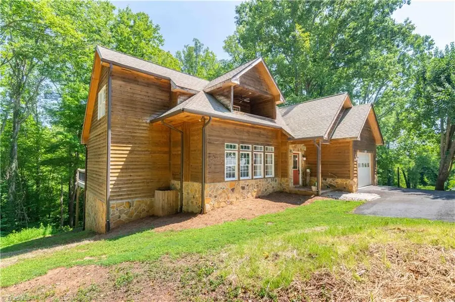 833 E Country Club Road, Mount Airy, NC 27030 - #3