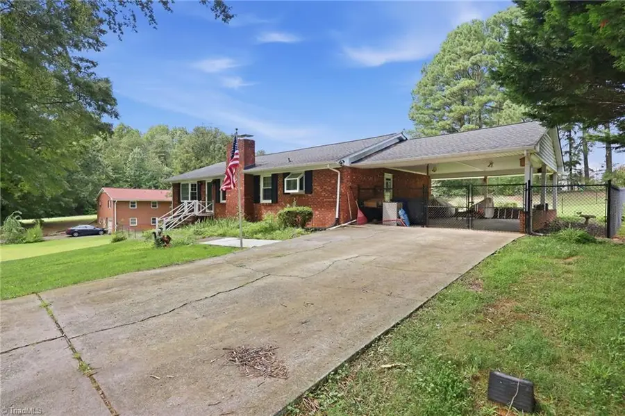 511 Croydon Lane, Winston Salem, NC 27107 - #3