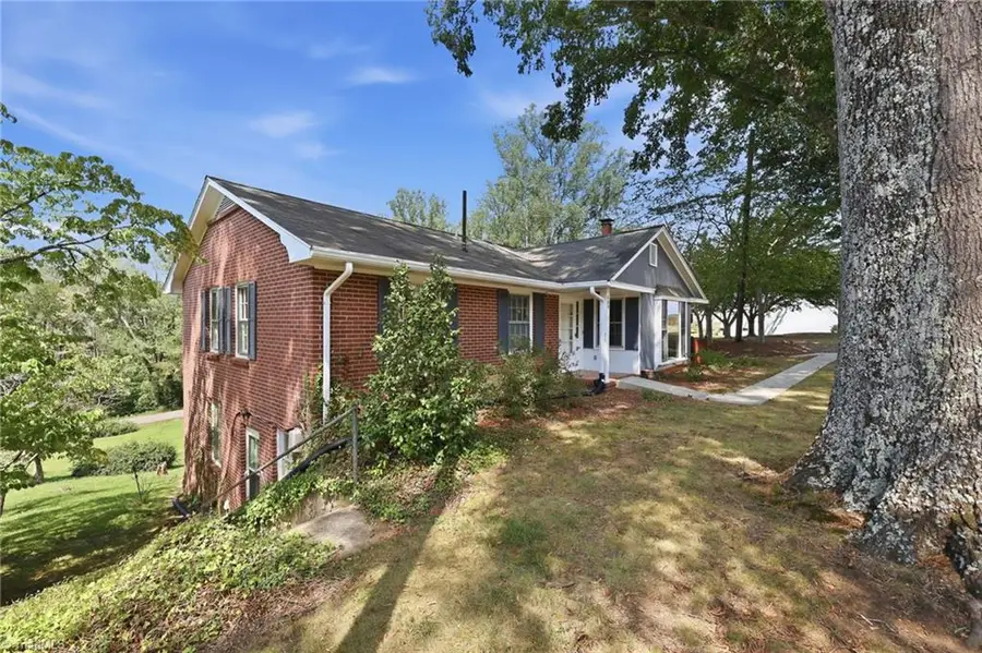 609 Main Street, Danbury, NC 27016 - #3