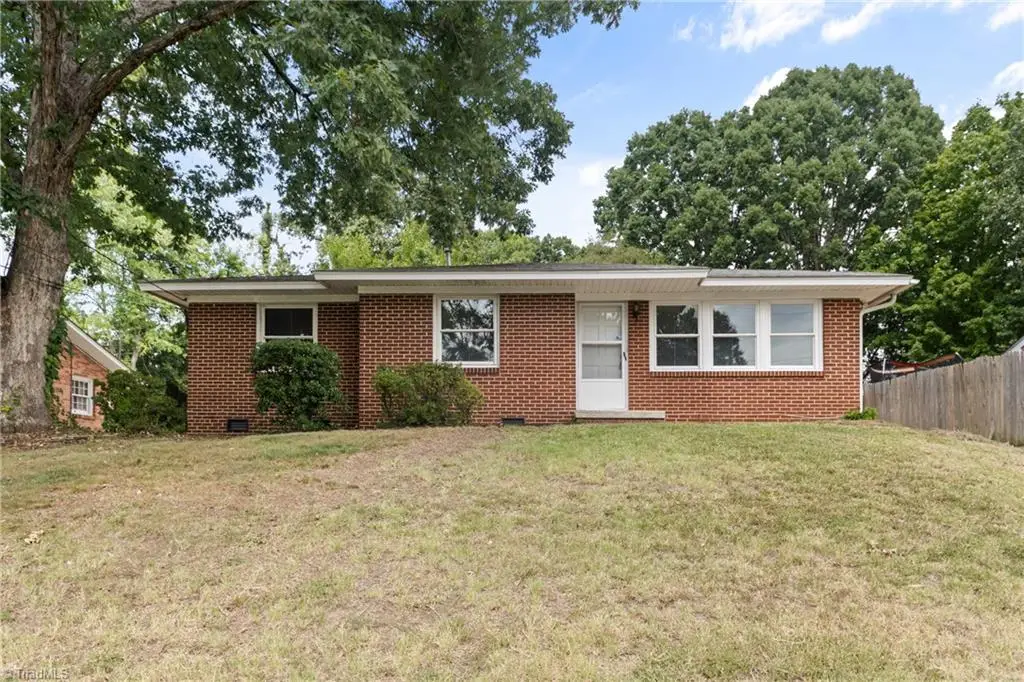 1814 W Meadowview Road, Greensboro, NC 27403 - #1