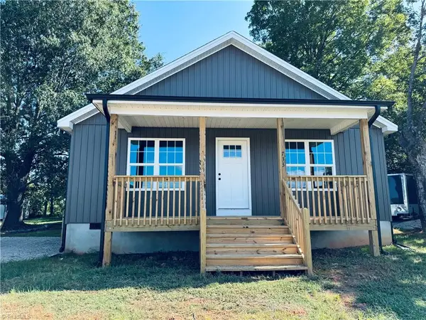 733 2nd Rainbow Street, Lexington, NC 27295