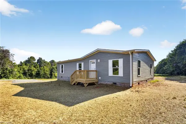 3840 Sonnet Drive, Boonville, NC 27011