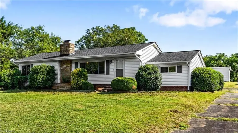 921 E King Street, King, NC 27021 - #2
