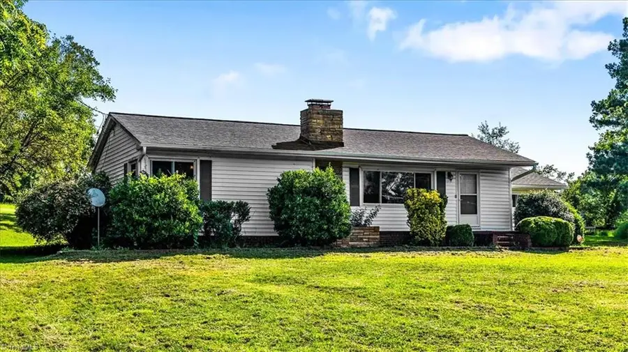 921 E King Street, King, NC 27021 - #3