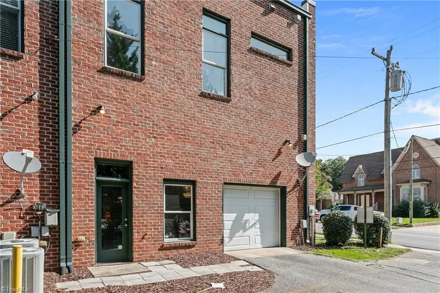 460 Arlington Street, Greensboro, NC 27406 - #2