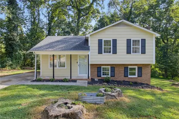 1315 Yardley Terrace, Winston-Salem, NC 27105