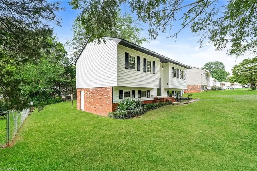 7620 Pine Street, Rural Hall, NC 27045 - #2
