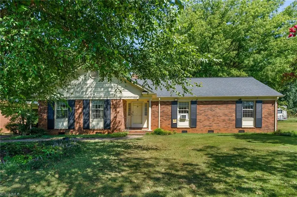 233 Maxwell Drive, Lexington, NC 27295 - #1