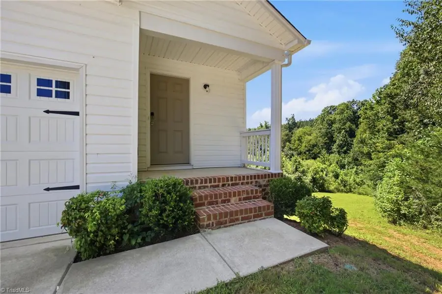 181 Four Andrews Drive, Harmony, NC 28634 - #3