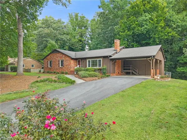 4399 Bridalcreek W, Winston-Salem, NC 27106